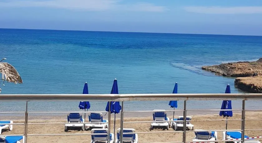 PERNERA 33 Beach House - Image 1