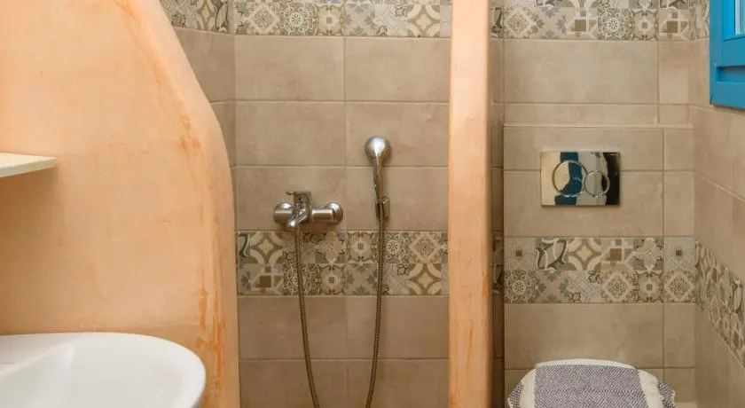 Levante studios1 - Image 1
