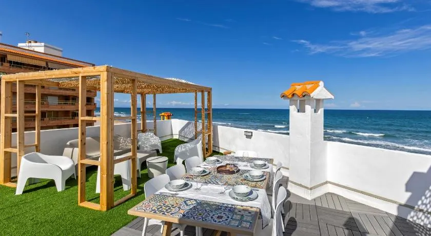 ViDa MaLu - Housevanlive - Image 1