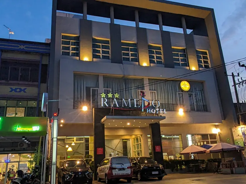 Ramedo Hotel - Image 1