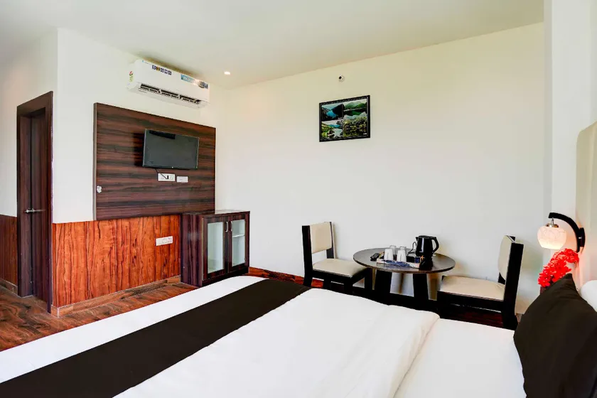 Hotel O Kathgodam Central Railway Station Haldwani - Image 1