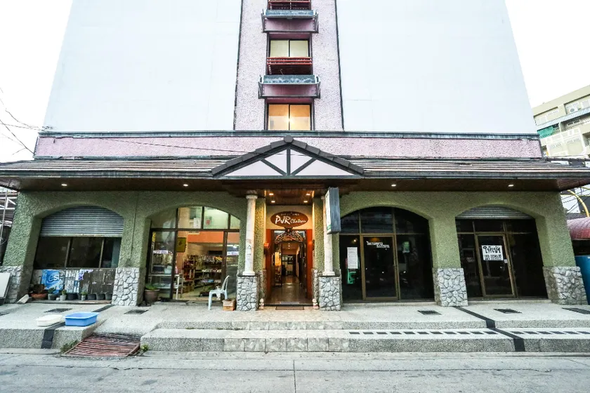 PJR Chateau - Image 1