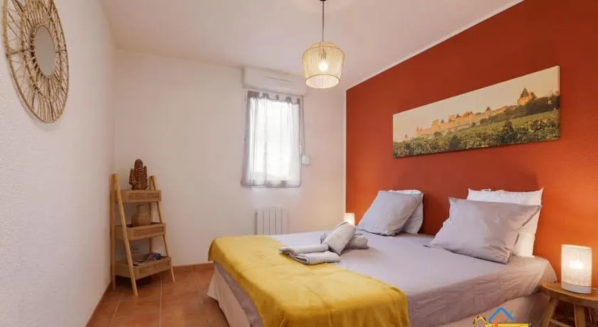 Superbe Nid Douillet avec Terrasse, Double Parking - Image 1