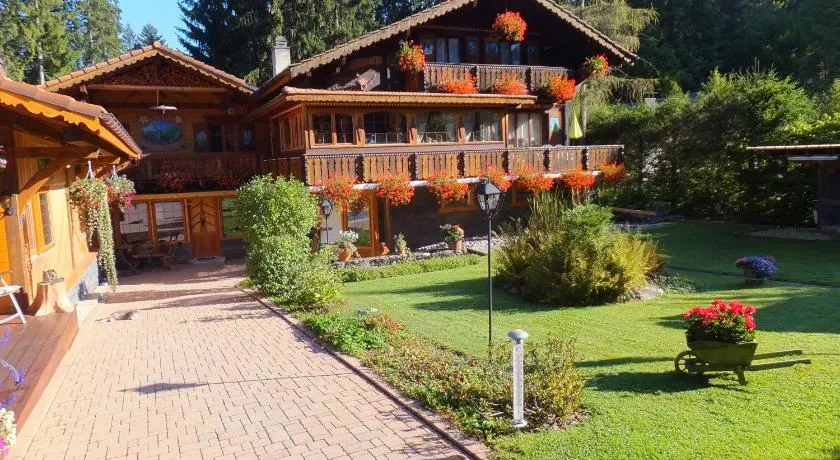 Au Petit Gîte Les Paccots - Image 1
