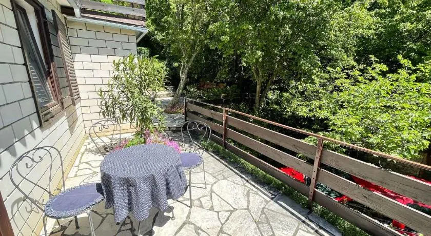 2 Bedroom Gorgeous Apartment In Jadranovo - Image 1