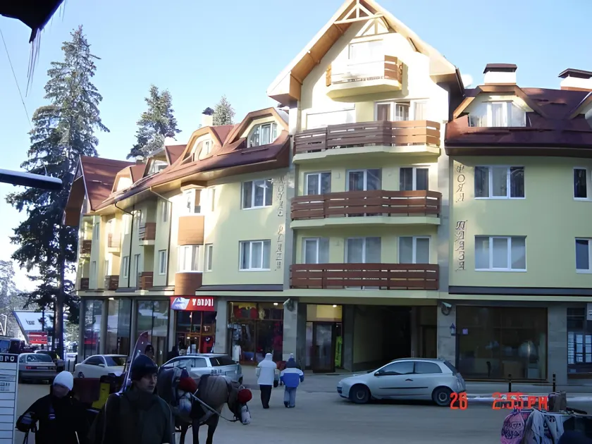 TES Royal Plaza Apartments - Image 1