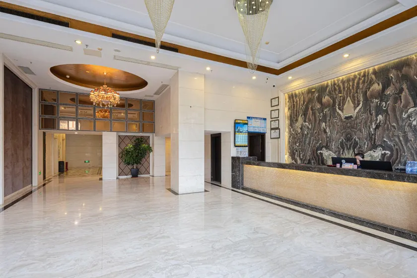 Zhouyou International Hotel (Jinjiang Anhai Anping Bridge) - Image 1