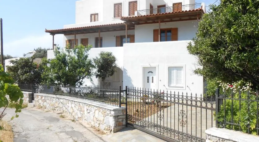 Chrysolithos Kerami Apartments - Image 1