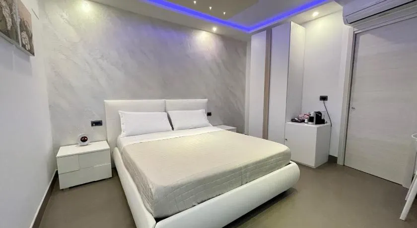 B&B Rossini Luxury 2 - Image 1