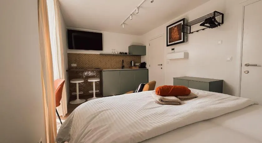 Business Accommodation 'Scandinavian Living' Nomad - Image 1