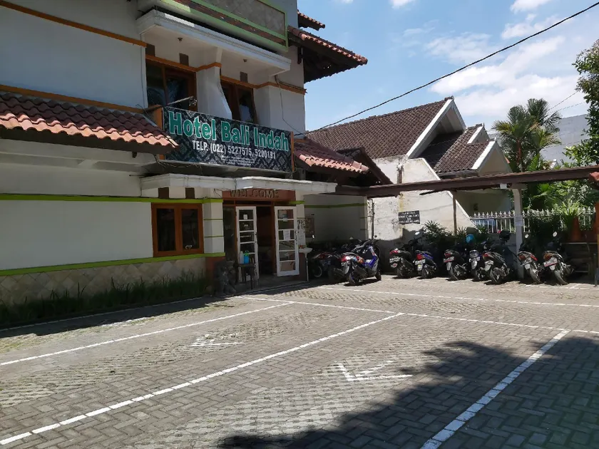 New Bali Indah Hotel Bandung - Image 1