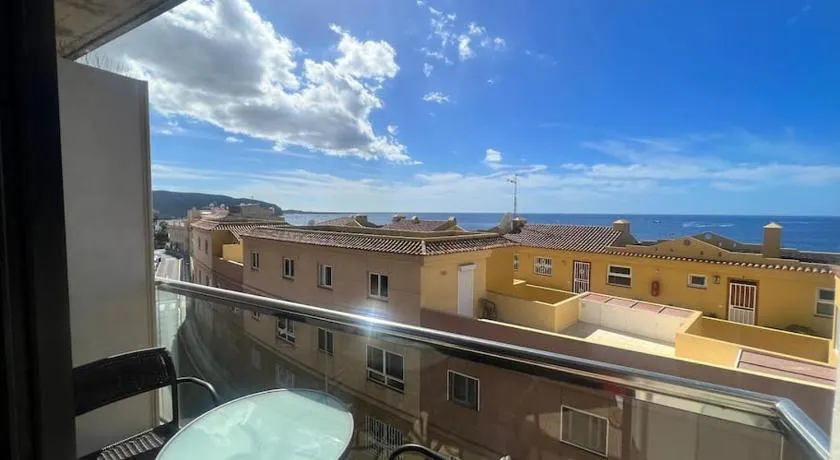 Appartement de vacances avec internet haut débit | Vue mer | Adapté au travail à distance - Image 1