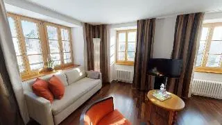 Hotel Bellevue - Image 1
