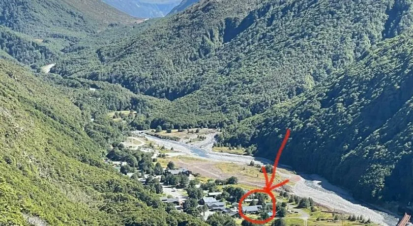 Arthur's Pass Motel & Lodge - Image 1