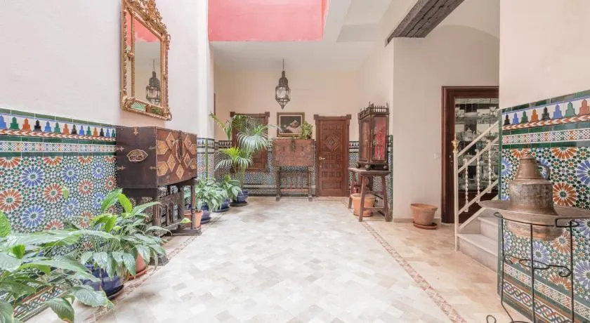 Recaredo Apartments - Image 1