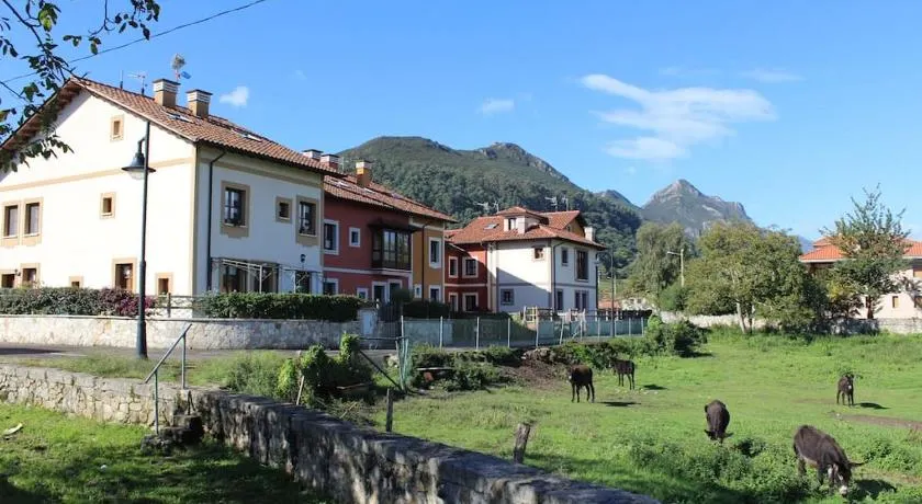 Acogedor bajo con terraza y vistas - Image 1