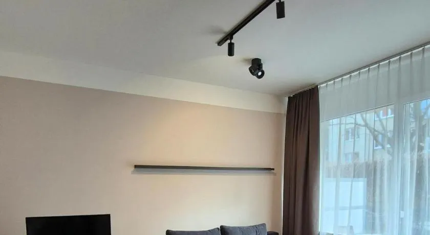 Apartment in upscale district with wellness area - Image 1
