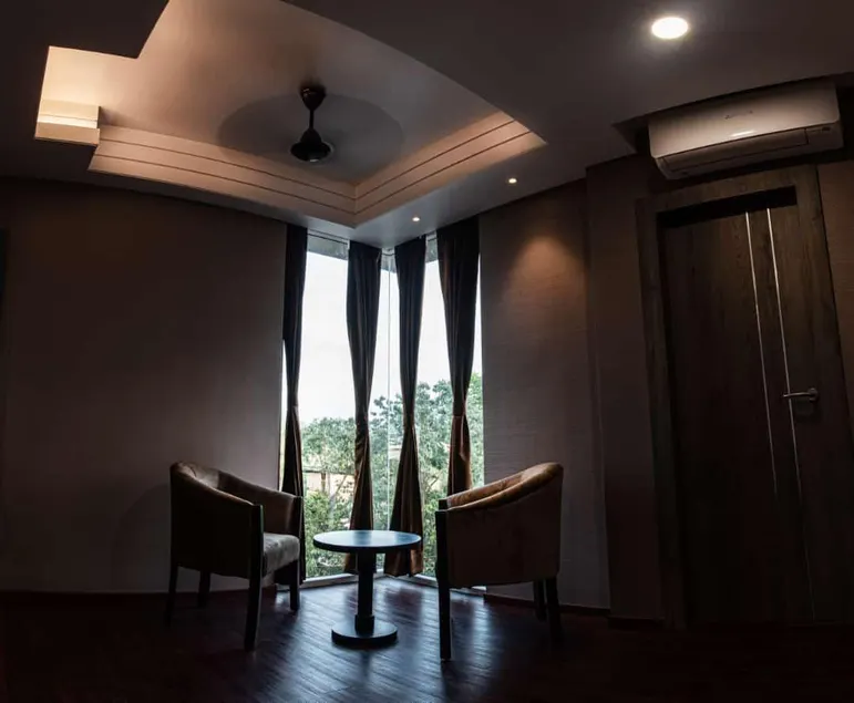 Hotel Livin Hub - Image 1