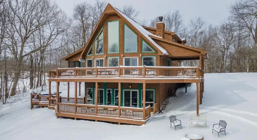 The Cozy Perch by Railey Vacations - Image 1