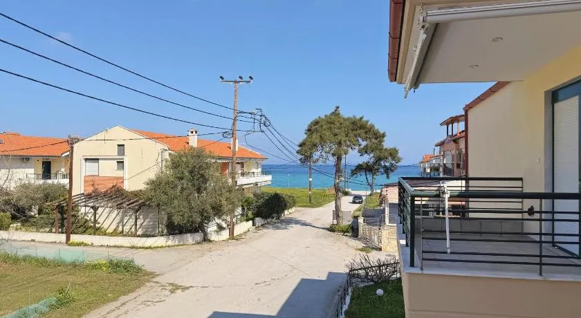 Angelika Beach Front Apartment in Polychrono - Image 1