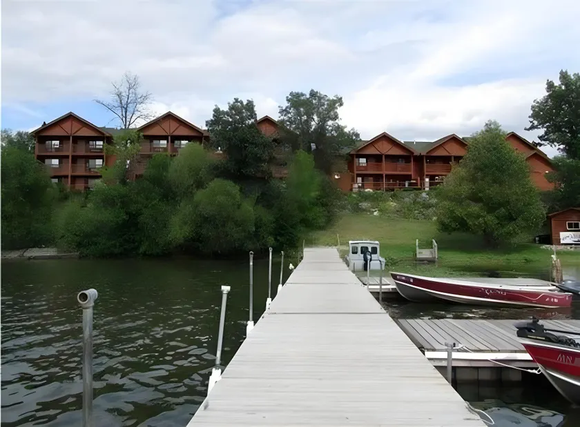 Oveson Pelican Lake Resort and Inn - Image 1