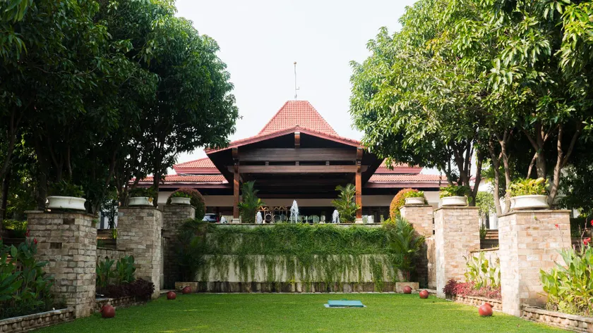Lorin Solo Hotel - Image 1