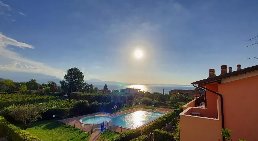 Florence Garda Hotel - Image 1