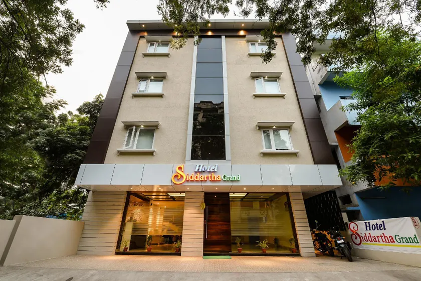 FabHotel Siddarth Grand - Image 1