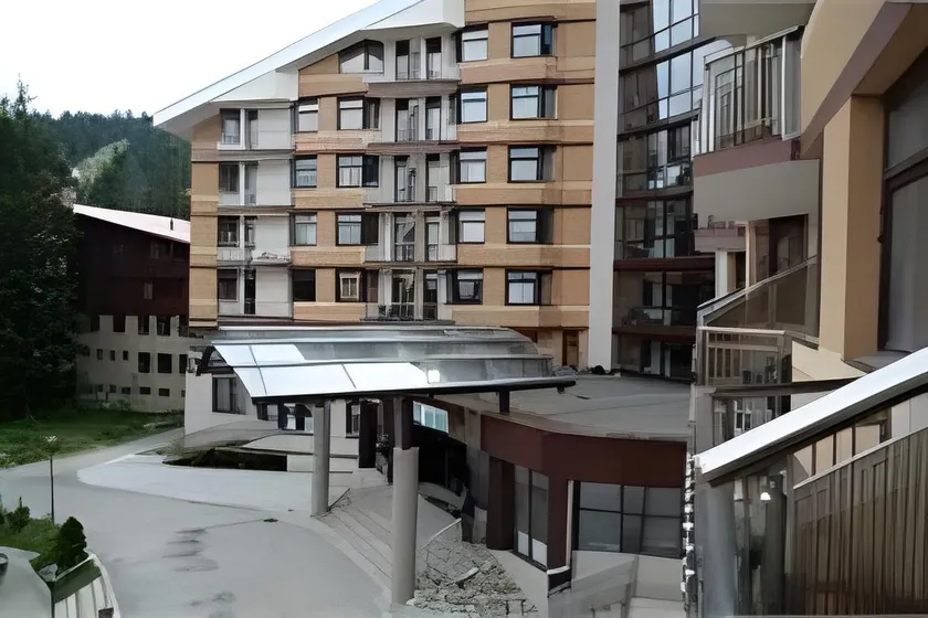 PM Services Flora Apartments - Image 1