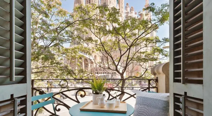 Click&Flat Gaudi Dream I - Image 1
