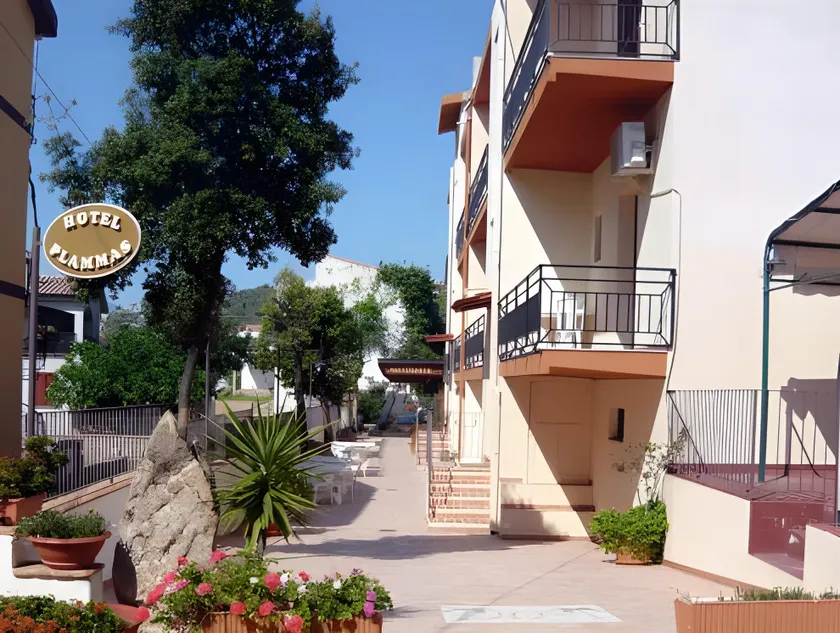 Hotel Plammas - Image 1