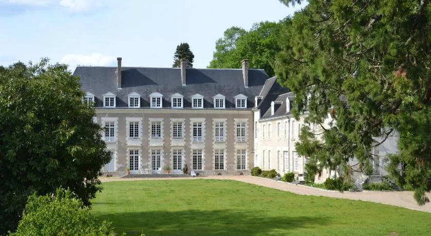Château de Saint Ouen les Vignes - Image 1