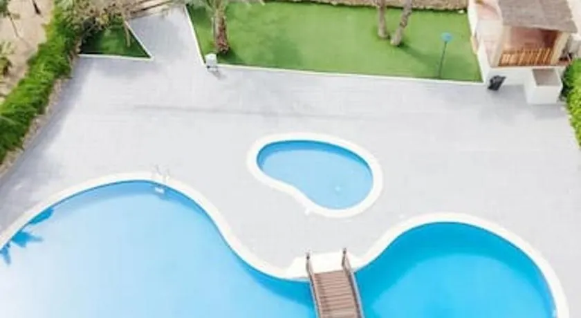 Appartement 'Apartamento Ct' avec piscine partagée, Wi-Fi et climatisation - Image 1