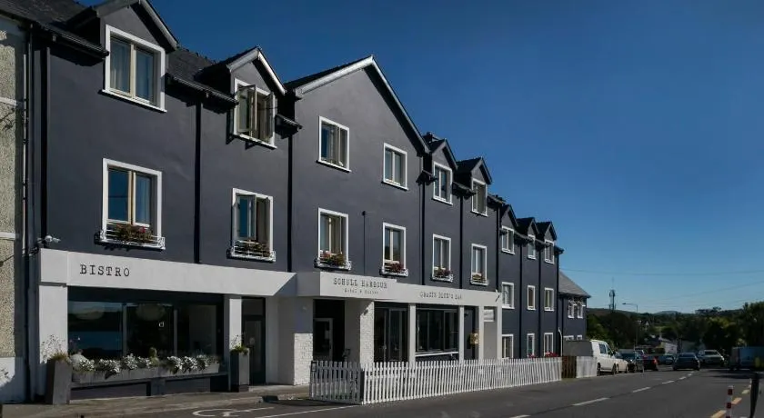 Schull Harbour Hotel & Leisure Centre - Image 1
