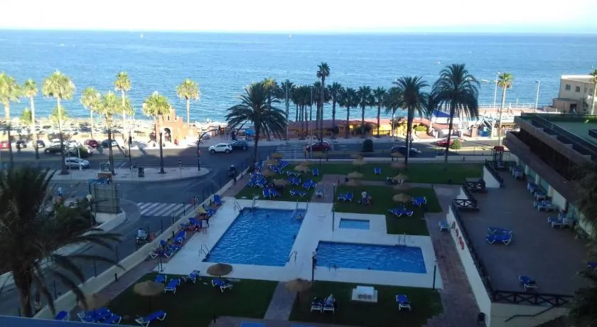 Första raden av strand, fantastisk utsikt, lägenhet renoverad - Image 1