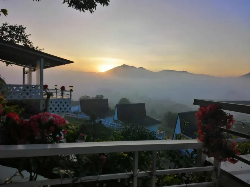 Ingmhok Resort - Image 1