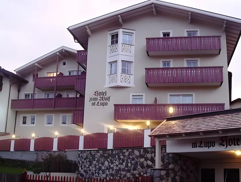 Hotel zum Wolf - Image 1