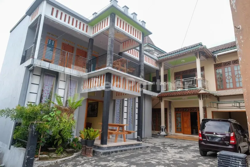 Wisma Giri Mulyo B near Grojogan Sewu Mitra RedDoorz - Image 1