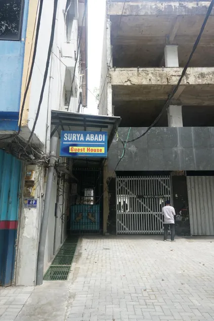 Surya Abadi Guest House Syariah - Image 1