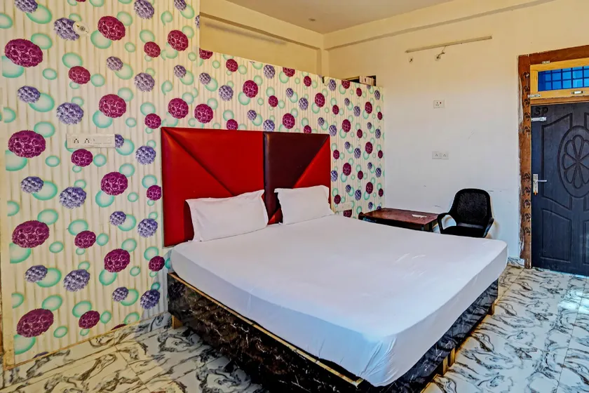 Hotel O Moon Murad Ganj - Image 1