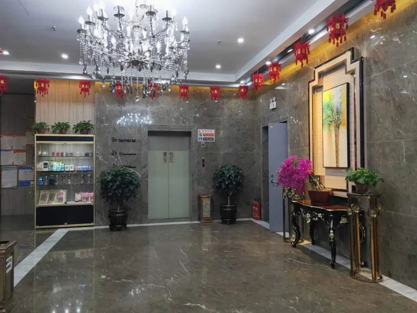 Xinjinjiang Boutique Hotel - Image 1