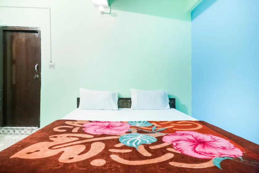 Hotel O Ashirwad Guest House - Image 1