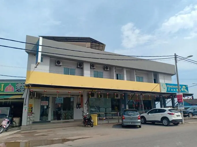 Ocean View Hotel - Image 1