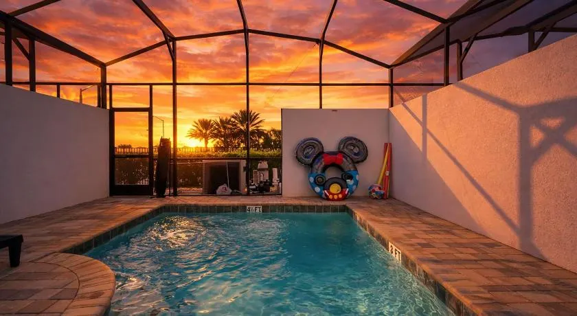 4Bd I 4-5Ba Solara Resort - Sleeps 12 Private Pool - Image 1