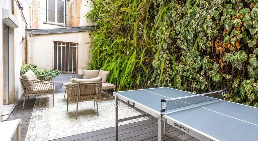 Chic 3BR Oasis Near the Sea AC 2 Terraces - Image 1