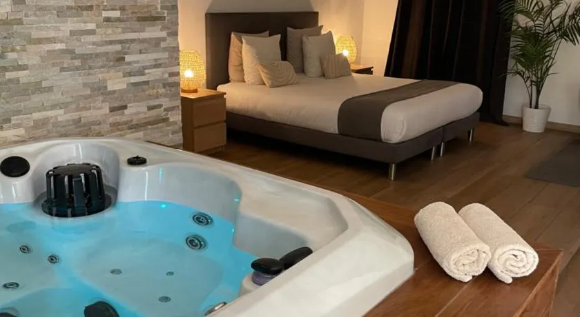 Honey Spa - Image 1