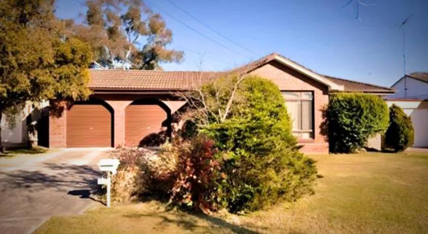 Sydney Blue Mountain Haven 4BR - Image 1