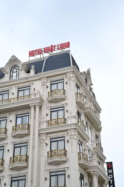 Nhật Long Hotel - Image 1