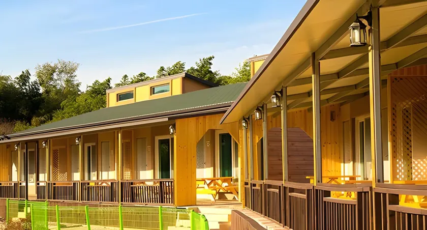 Suncheon Bay Wind Hill House - Image 1