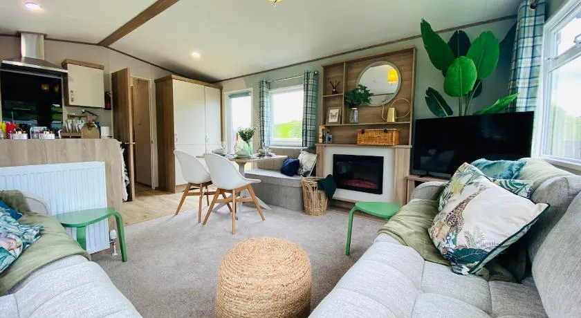 The Sanctuary Holiday Home - Escape the Ordinary - Image 1
